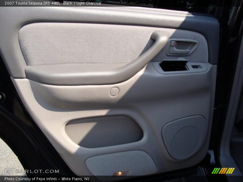 Black / Light Charcoal 2007 Toyota Sequoia SR5 4WD