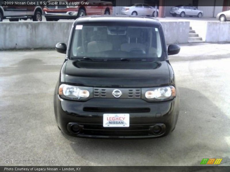 Super Black / Light Gray 2009 Nissan Cube 1.8 S