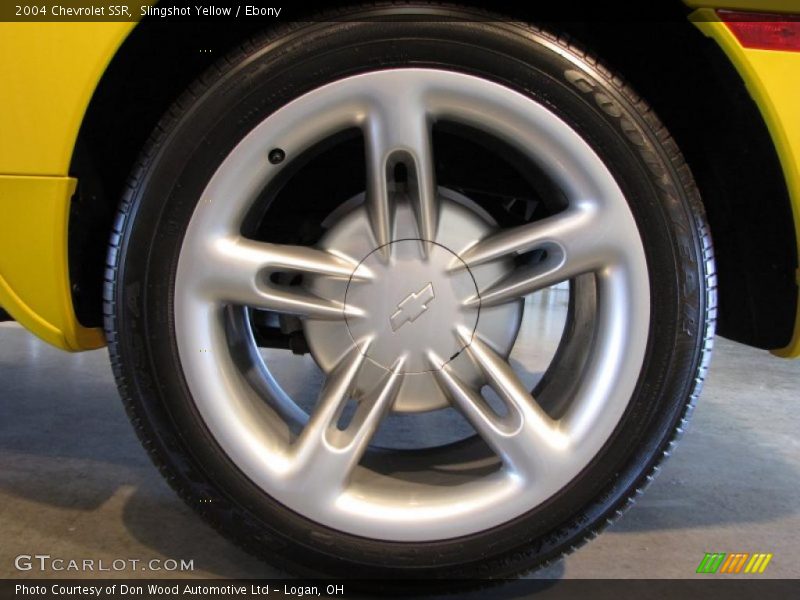 Slingshot Yellow / Ebony 2004 Chevrolet SSR