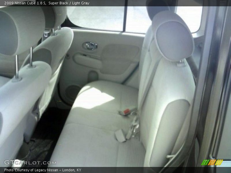 Super Black / Light Gray 2009 Nissan Cube 1.8 S