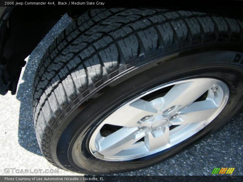 Black / Medium Slate Gray 2006 Jeep Commander 4x4