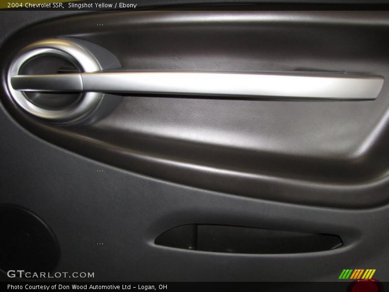 Slingshot Yellow / Ebony 2004 Chevrolet SSR