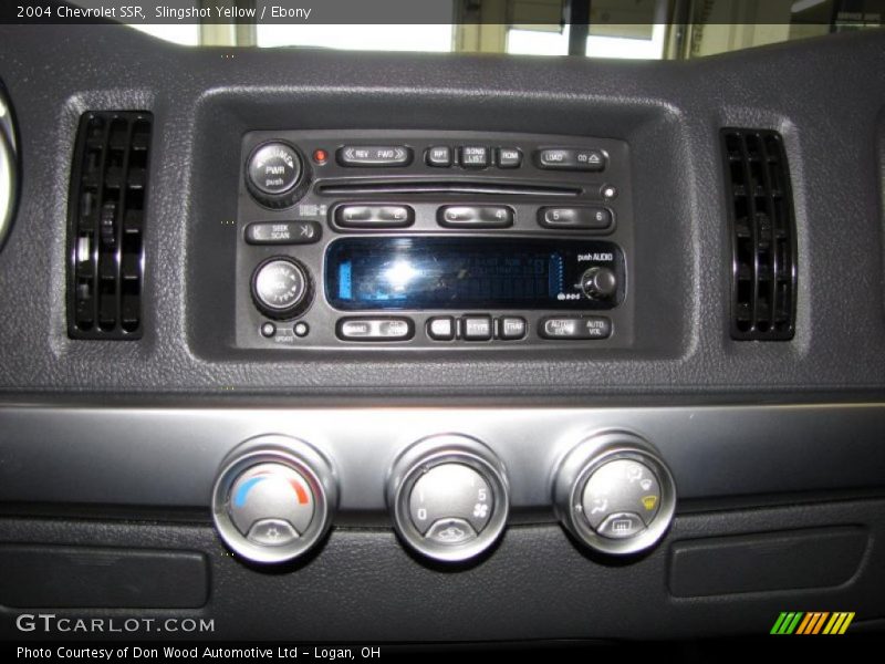 Slingshot Yellow / Ebony 2004 Chevrolet SSR