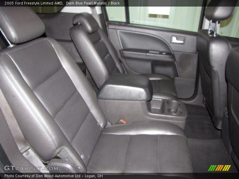 Dark Blue Pearl Metallic / Black 2005 Ford Freestyle Limited AWD