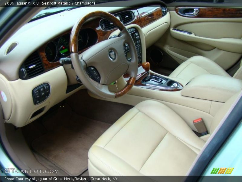 Seafrost Metallic / Champagne 2006 Jaguar XJ XJ8