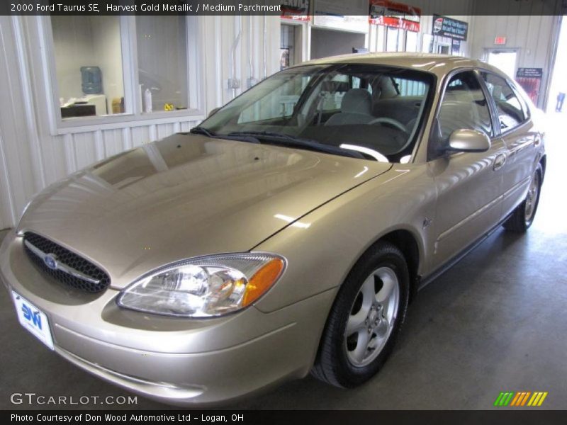 Harvest Gold Metallic / Medium Parchment 2000 Ford Taurus SE