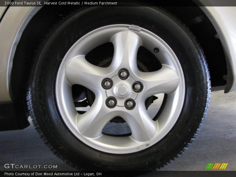 Harvest Gold Metallic / Medium Parchment 2000 Ford Taurus SE