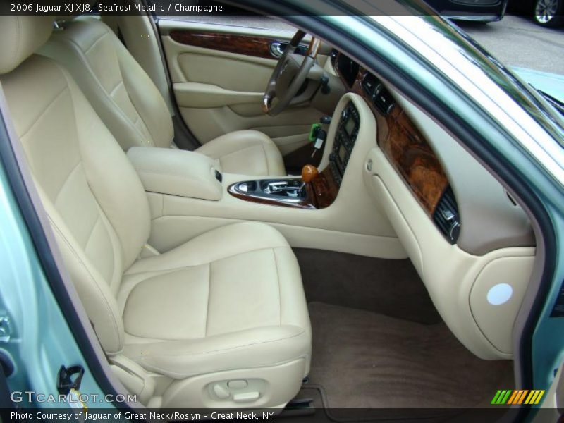 Seafrost Metallic / Champagne 2006 Jaguar XJ XJ8