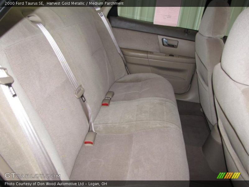 Harvest Gold Metallic / Medium Parchment 2000 Ford Taurus SE
