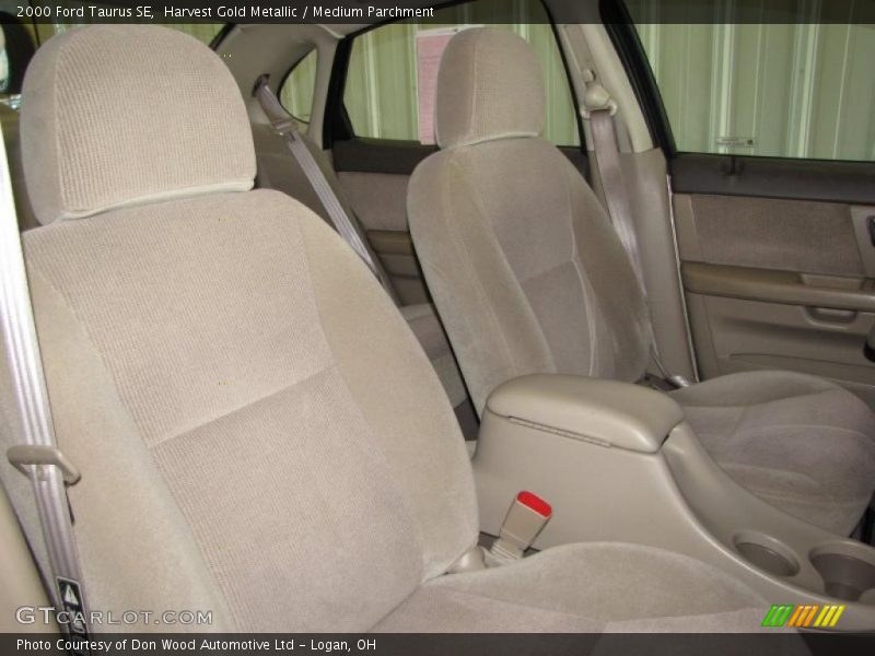 Harvest Gold Metallic / Medium Parchment 2000 Ford Taurus SE
