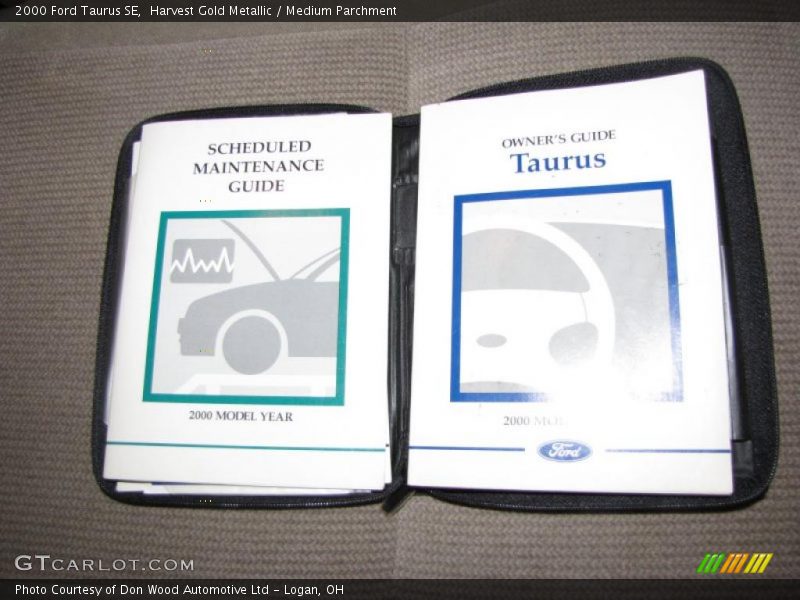Harvest Gold Metallic / Medium Parchment 2000 Ford Taurus SE