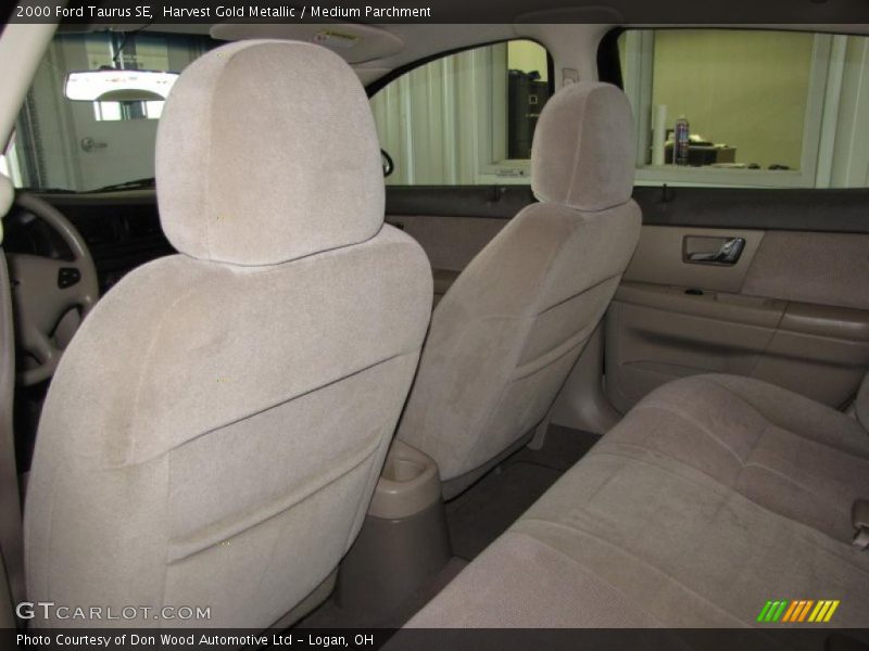 Harvest Gold Metallic / Medium Parchment 2000 Ford Taurus SE