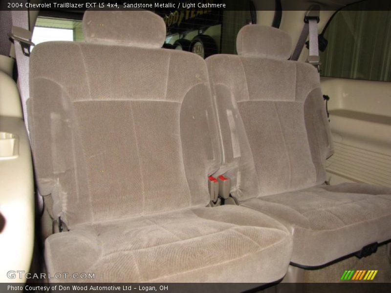 Sandstone Metallic / Light Cashmere 2004 Chevrolet TrailBlazer EXT LS 4x4