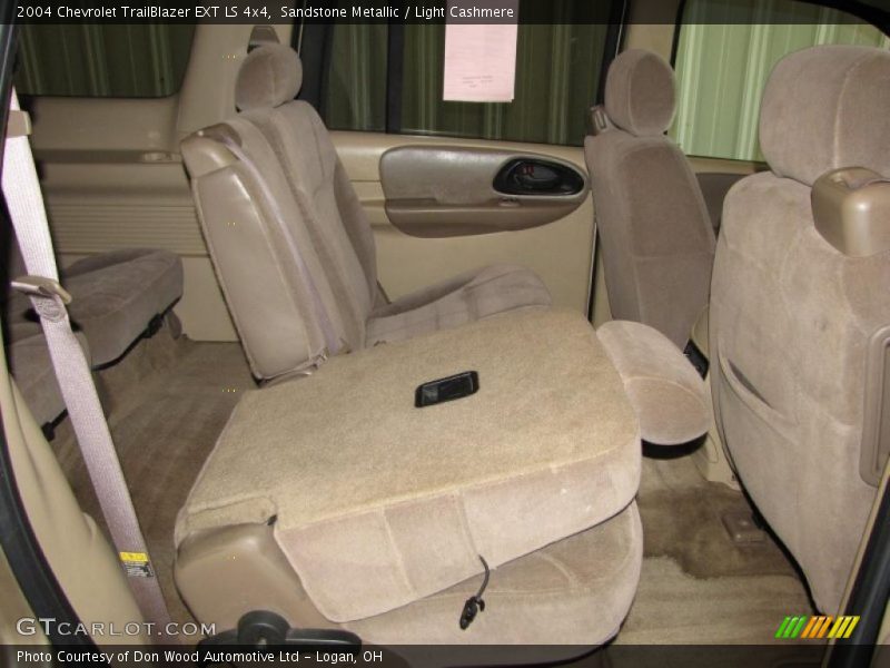 Sandstone Metallic / Light Cashmere 2004 Chevrolet TrailBlazer EXT LS 4x4