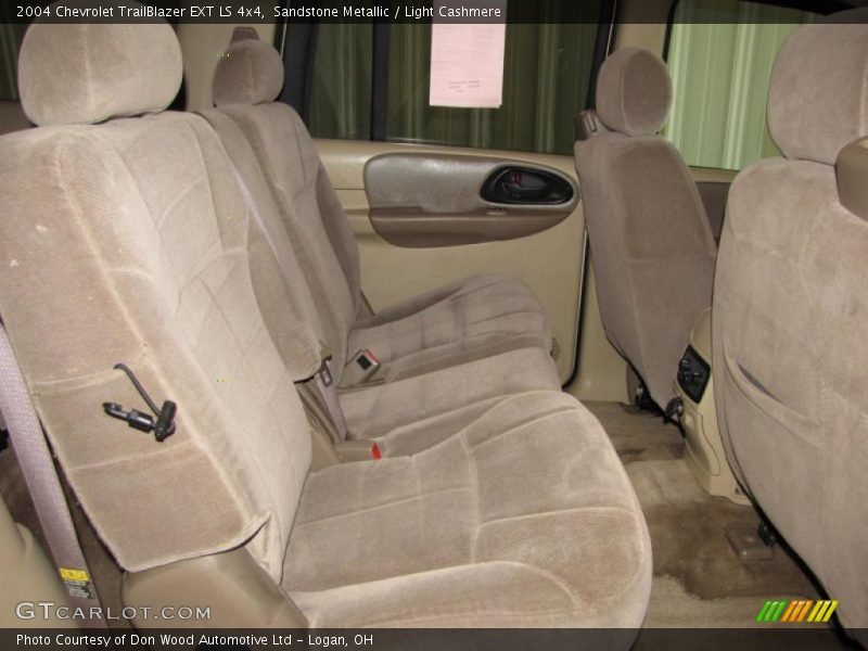 Sandstone Metallic / Light Cashmere 2004 Chevrolet TrailBlazer EXT LS 4x4