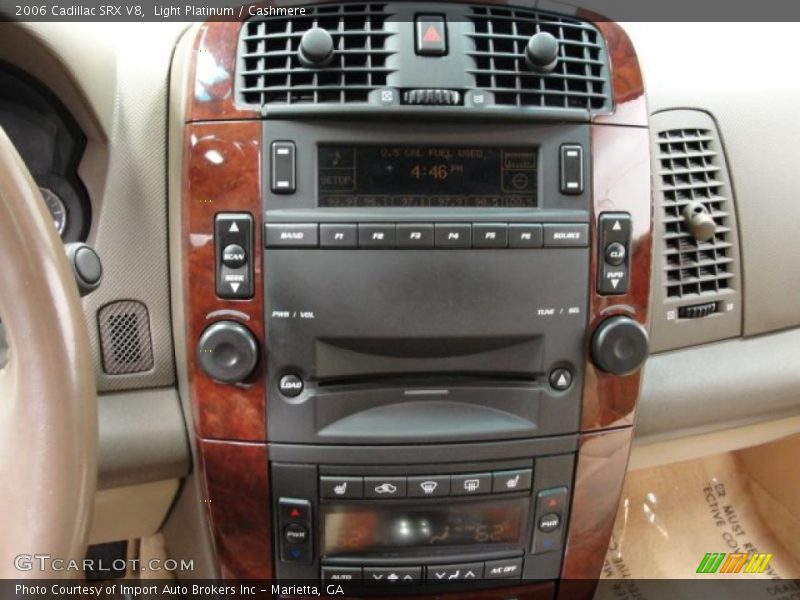 Light Platinum / Cashmere 2006 Cadillac SRX V8