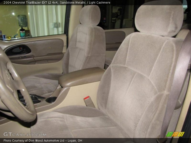 Sandstone Metallic / Light Cashmere 2004 Chevrolet TrailBlazer EXT LS 4x4