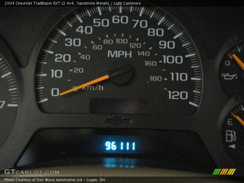 Sandstone Metallic / Light Cashmere 2004 Chevrolet TrailBlazer EXT LS 4x4