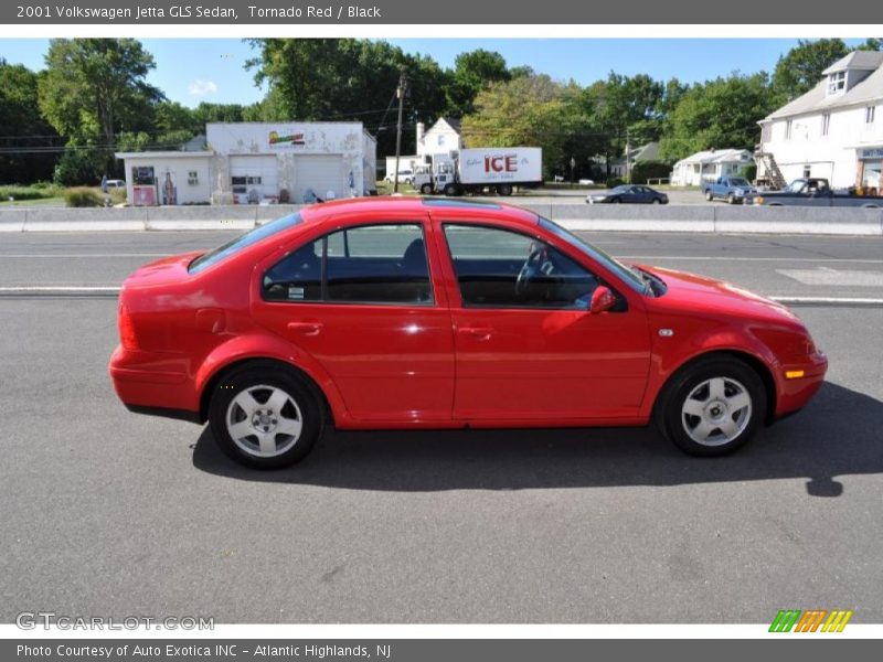 Tornado Red / Black 2001 Volkswagen Jetta GLS Sedan