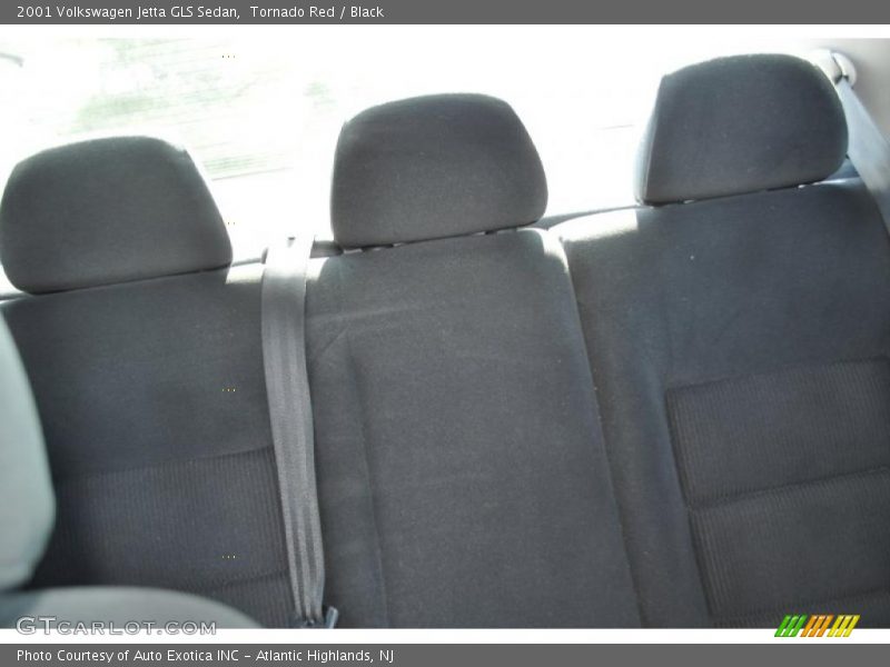Tornado Red / Black 2001 Volkswagen Jetta GLS Sedan