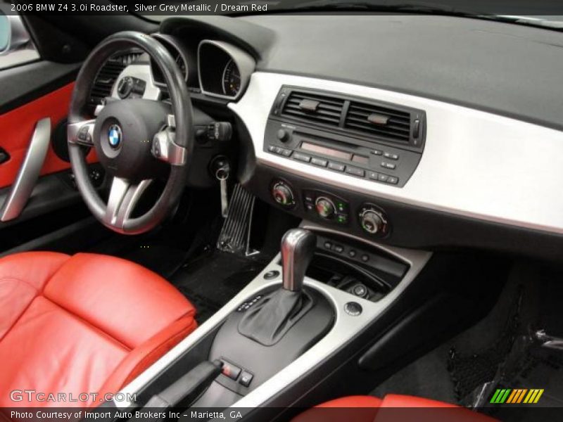 Silver Grey Metallic / Dream Red 2006 BMW Z4 3.0i Roadster