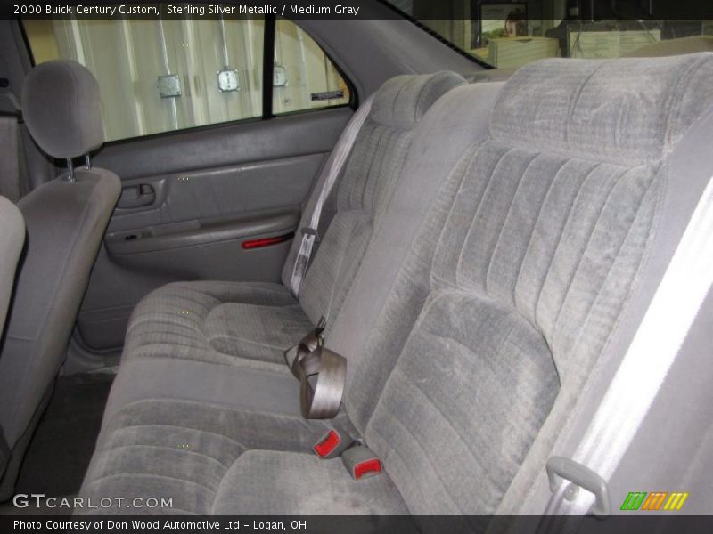 Sterling Silver Metallic / Medium Gray 2000 Buick Century Custom