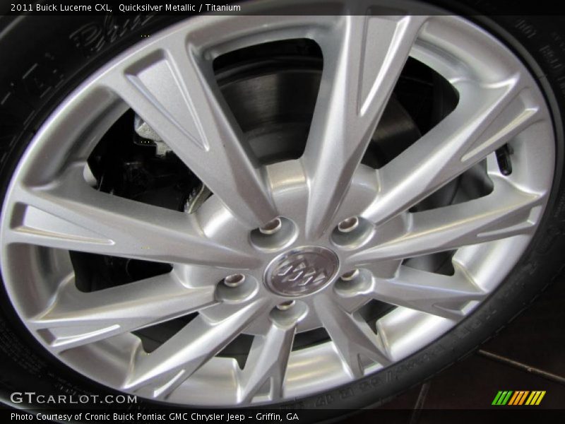 Quicksilver Metallic / Titanium 2011 Buick Lucerne CXL