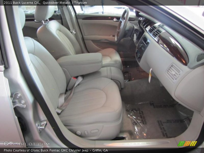 Quicksilver Metallic / Titanium 2011 Buick Lucerne CXL
