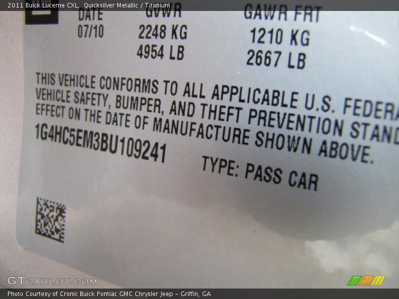 Quicksilver Metallic / Titanium 2011 Buick Lucerne CXL