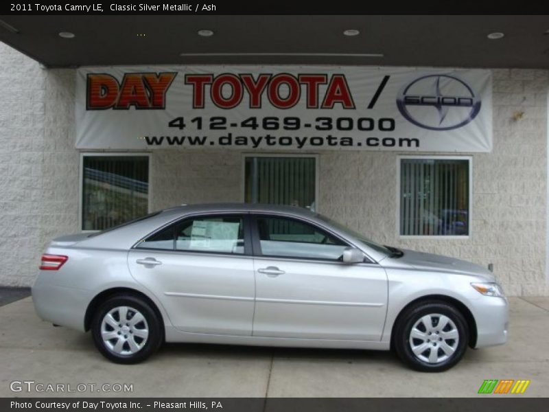 Classic Silver Metallic / Ash 2011 Toyota Camry LE