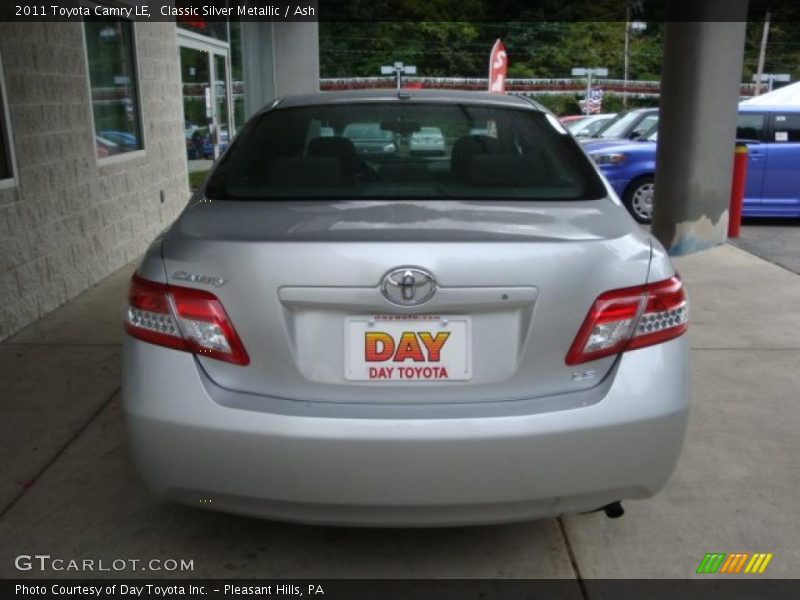 Classic Silver Metallic / Ash 2011 Toyota Camry LE