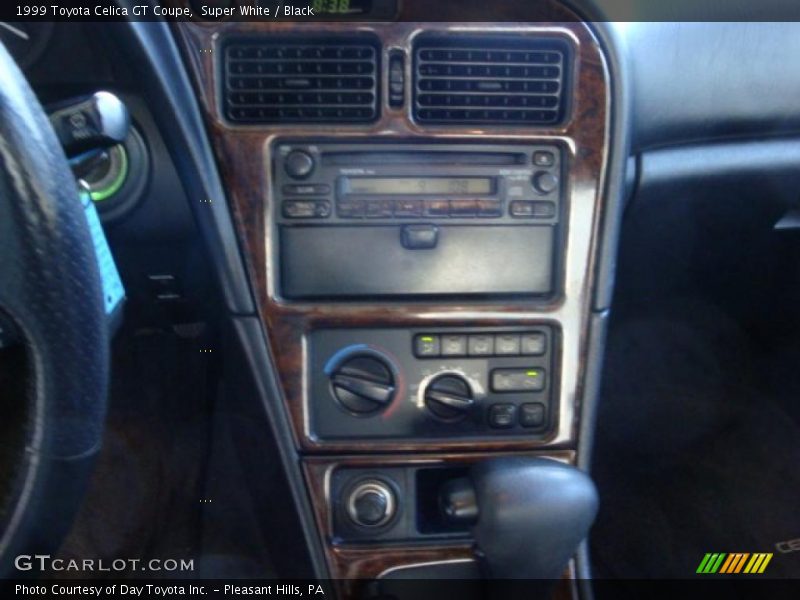 Super White / Black 1999 Toyota Celica GT Coupe