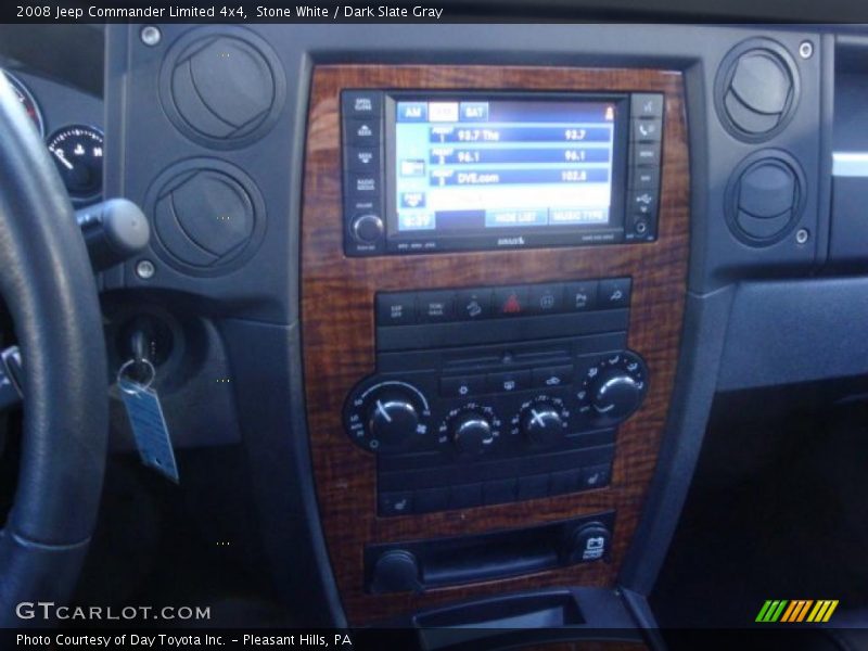 Stone White / Dark Slate Gray 2008 Jeep Commander Limited 4x4