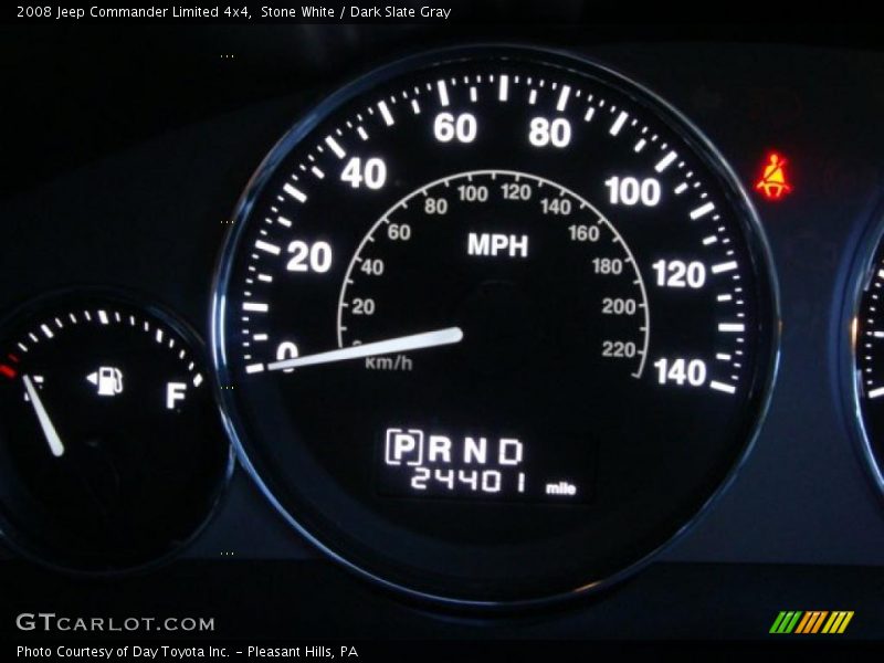 Stone White / Dark Slate Gray 2008 Jeep Commander Limited 4x4