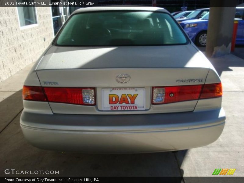 Lunar Mist Metallic / Gray 2001 Toyota Camry LE