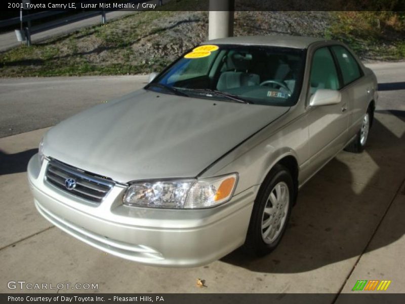 Lunar Mist Metallic / Gray 2001 Toyota Camry LE
