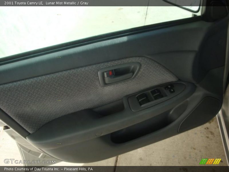 Lunar Mist Metallic / Gray 2001 Toyota Camry LE