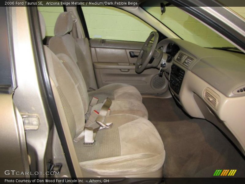 Arizona Beige Metallic / Medium/Dark Pebble Beige 2006 Ford Taurus SE