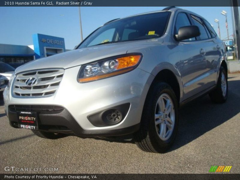 Radiant Silver / Gray 2010 Hyundai Santa Fe GLS