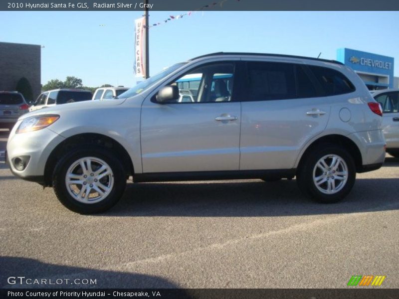 Radiant Silver / Gray 2010 Hyundai Santa Fe GLS