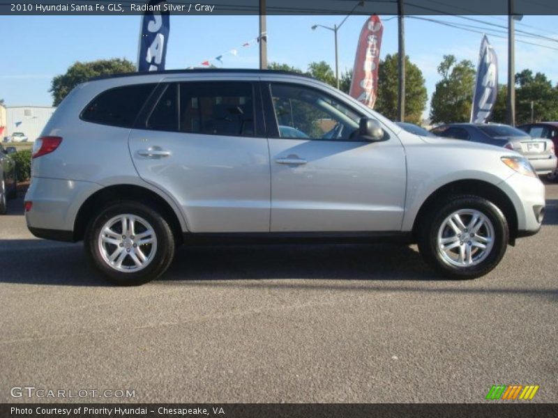 Radiant Silver / Gray 2010 Hyundai Santa Fe GLS