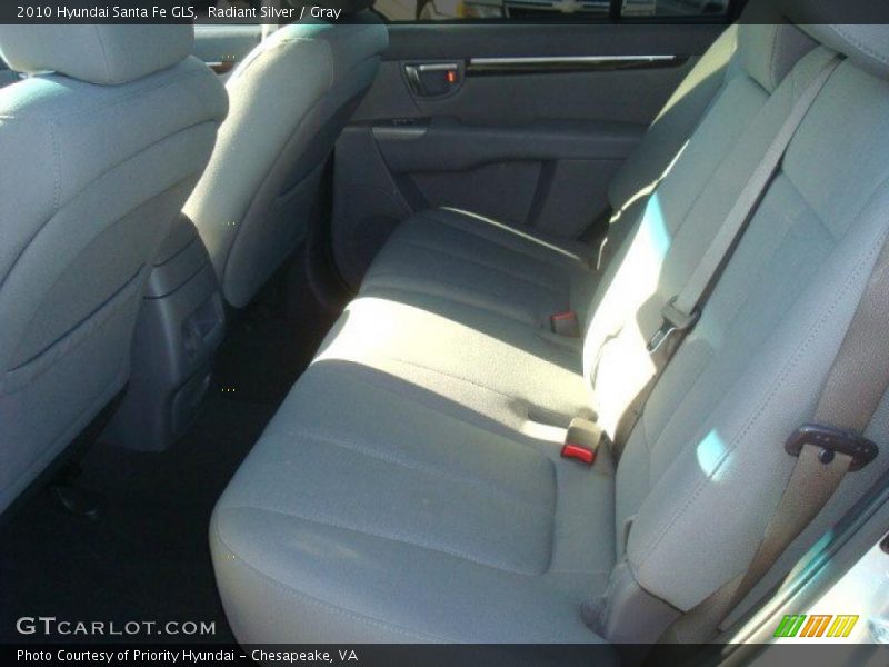 Radiant Silver / Gray 2010 Hyundai Santa Fe GLS