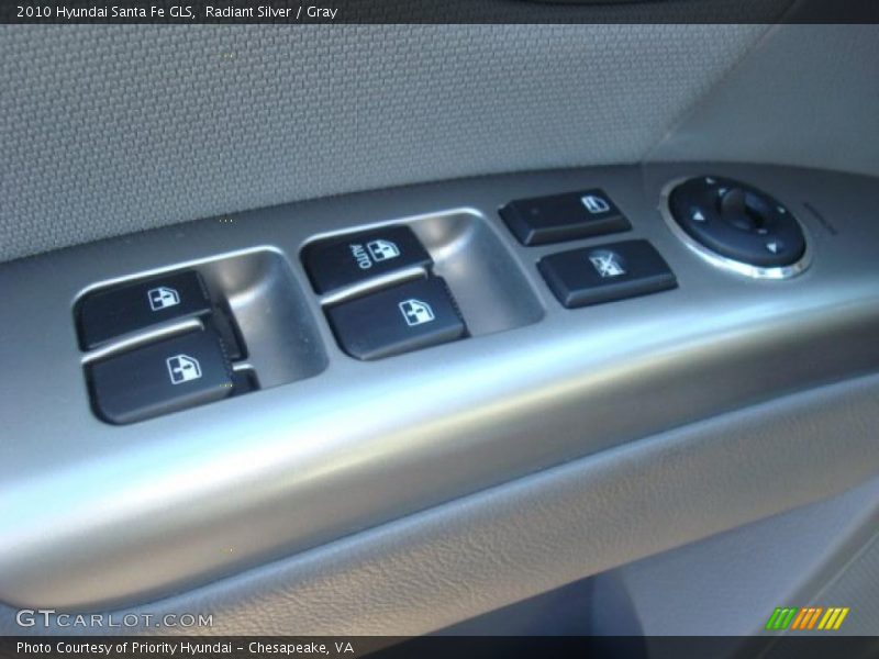 Radiant Silver / Gray 2010 Hyundai Santa Fe GLS