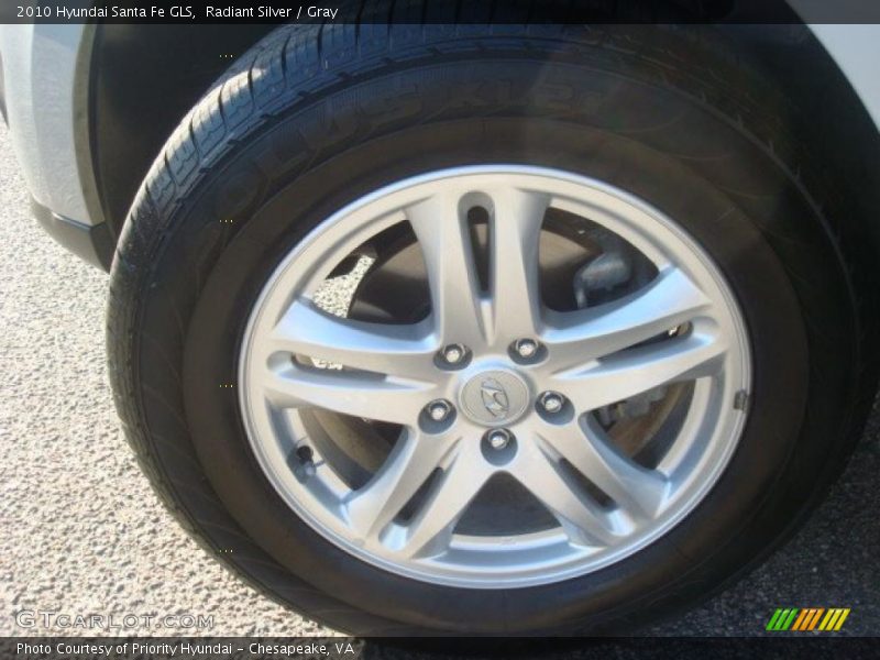 Radiant Silver / Gray 2010 Hyundai Santa Fe GLS