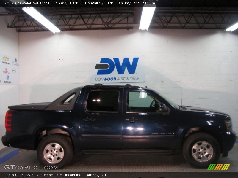 Dark Blue Metallic / Dark Titanium/Light Titanium 2007 Chevrolet Avalanche LTZ 4WD