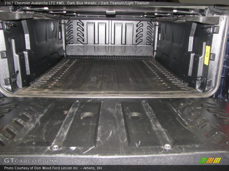 Dark Blue Metallic / Dark Titanium/Light Titanium 2007 Chevrolet Avalanche LTZ 4WD