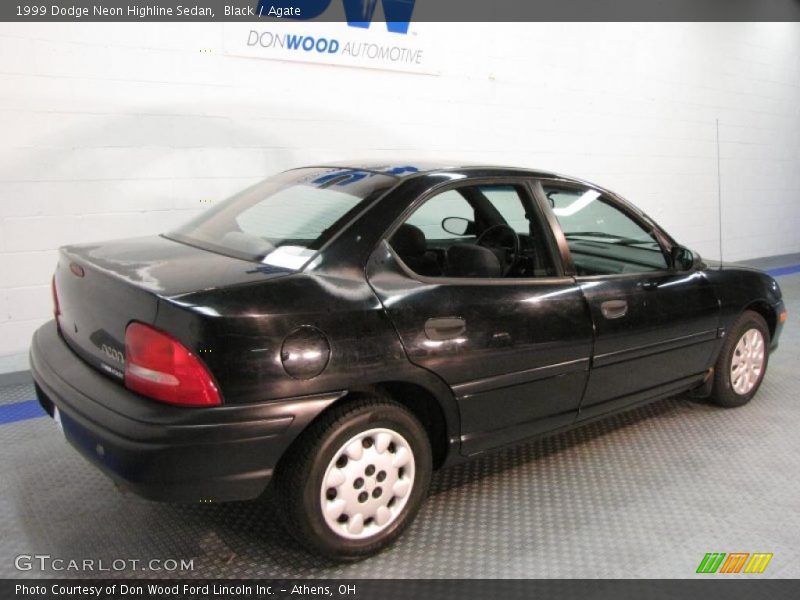 Black / Agate 1999 Dodge Neon Highline Sedan