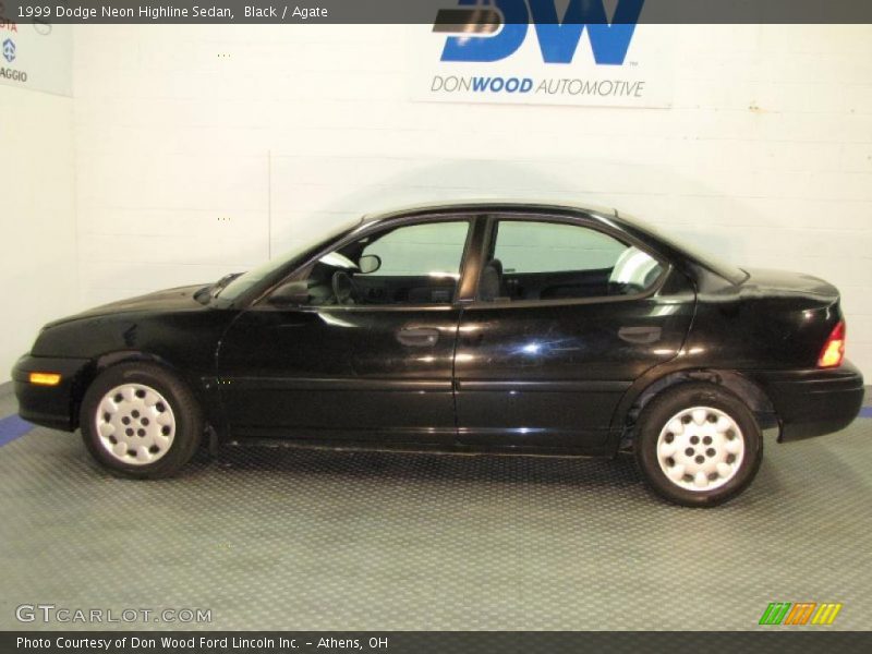 Black / Agate 1999 Dodge Neon Highline Sedan