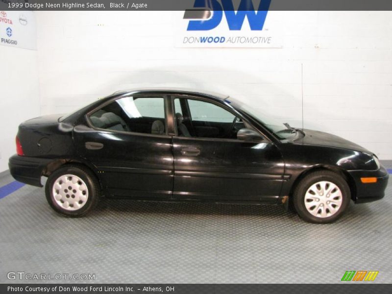 Black / Agate 1999 Dodge Neon Highline Sedan