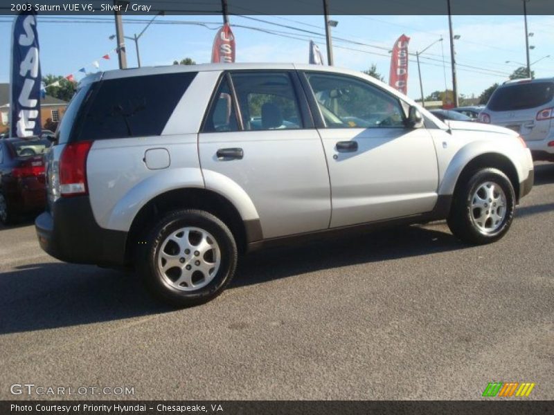 Silver / Gray 2003 Saturn VUE V6